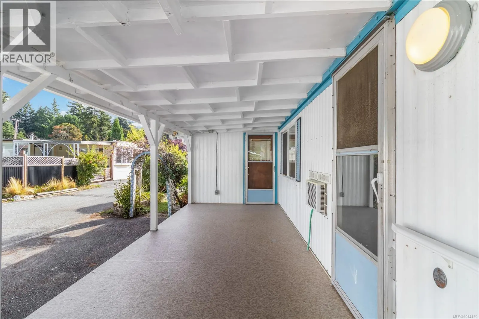 83 2911 Sooke Lake Rd