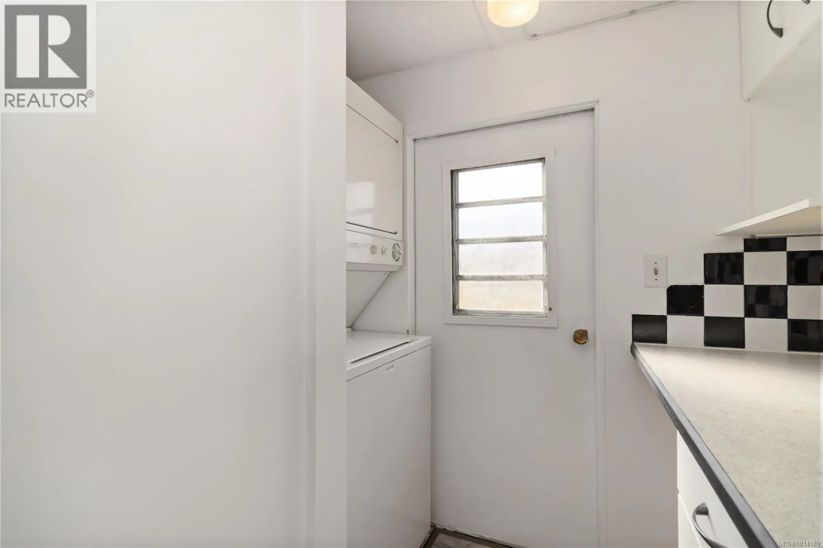 83 2911 Sooke Lake Rd