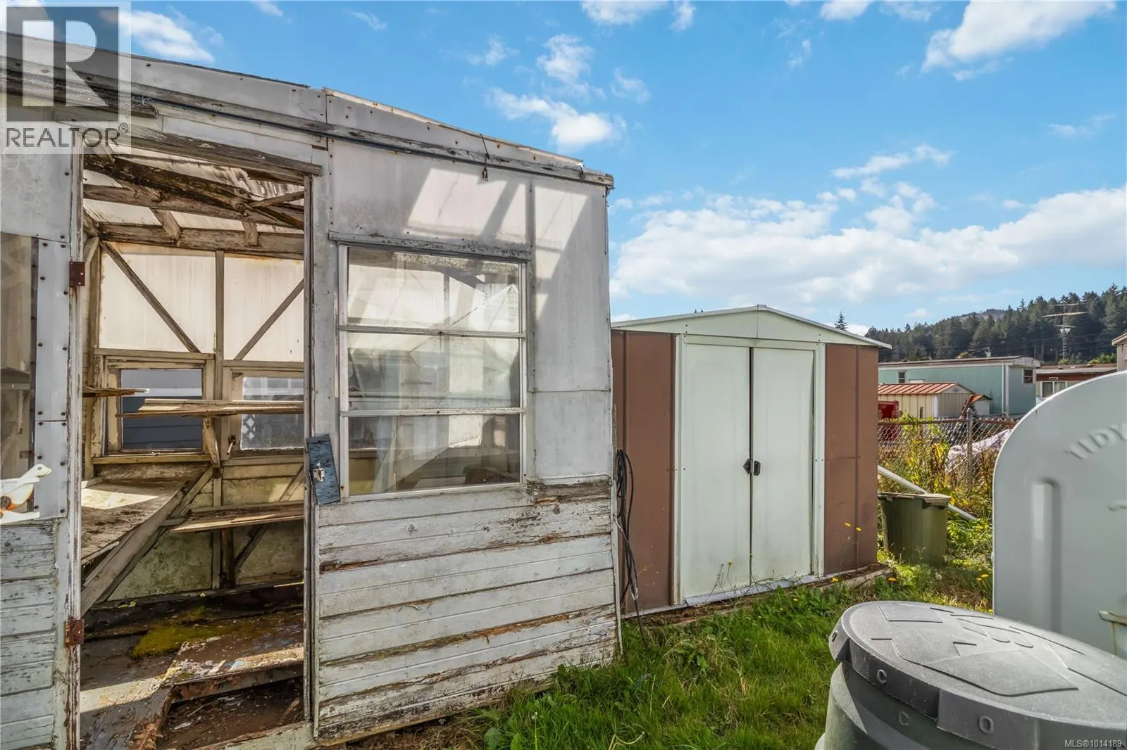 83 2911 Sooke Lake Rd