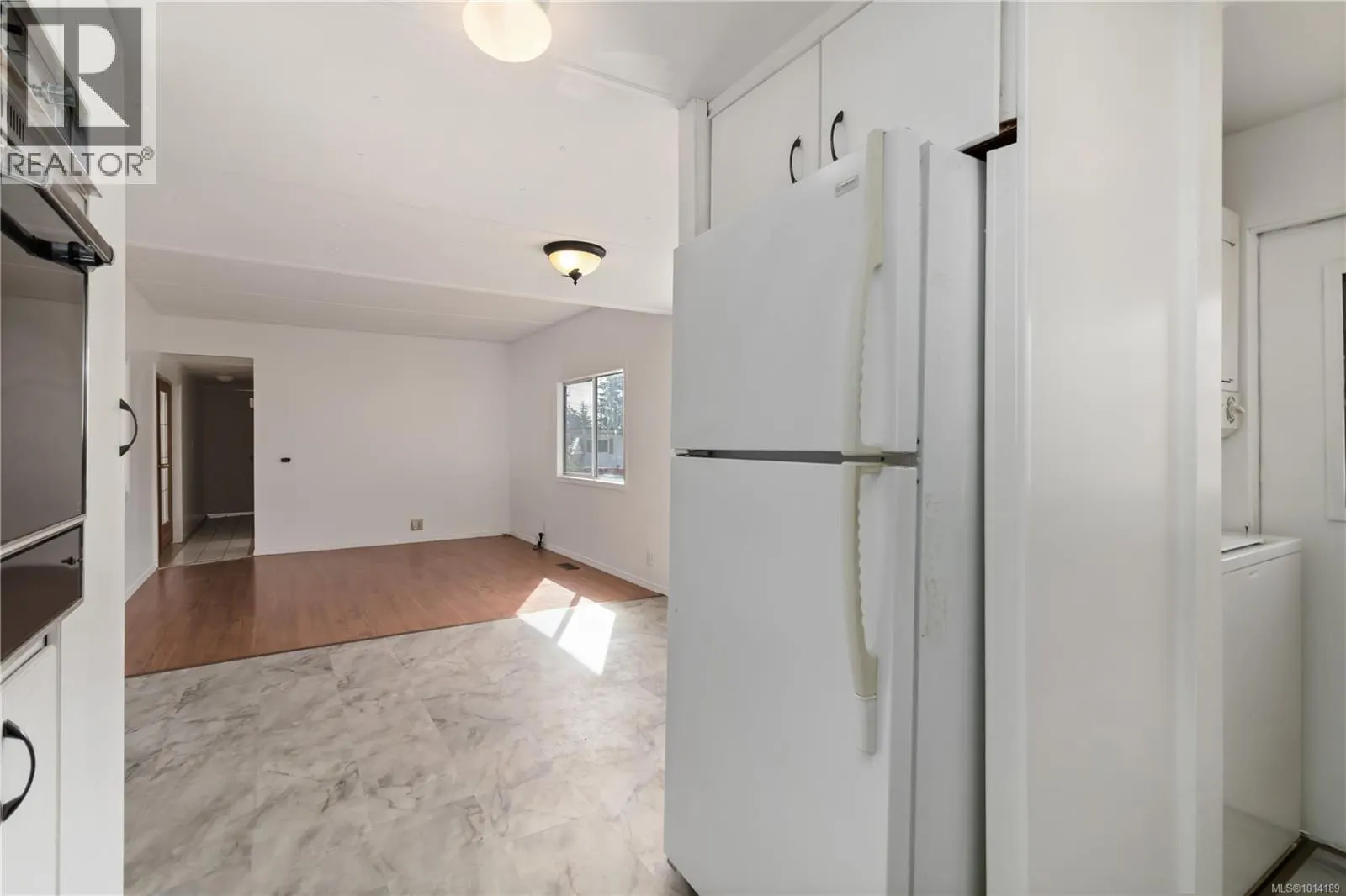 83 2911 Sooke Lake Rd
