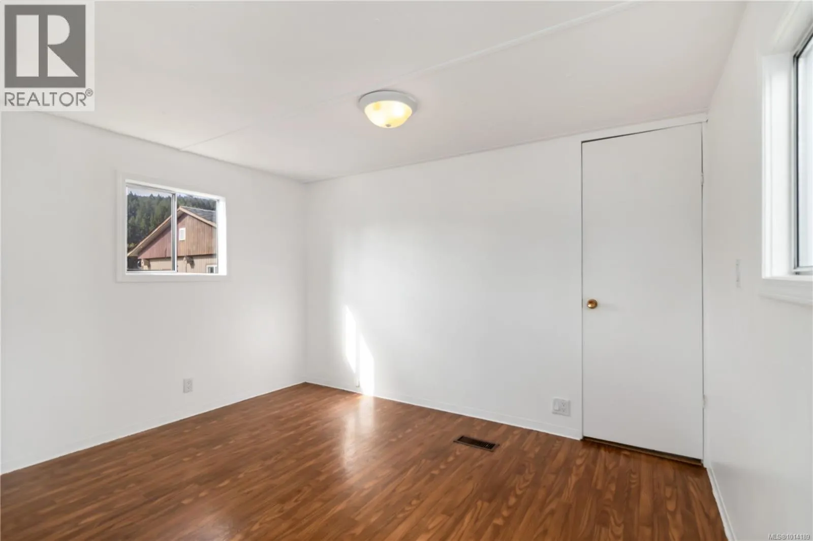 83 2911 Sooke Lake Rd