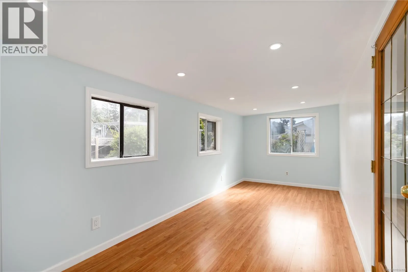 83 2911 Sooke Lake Rd