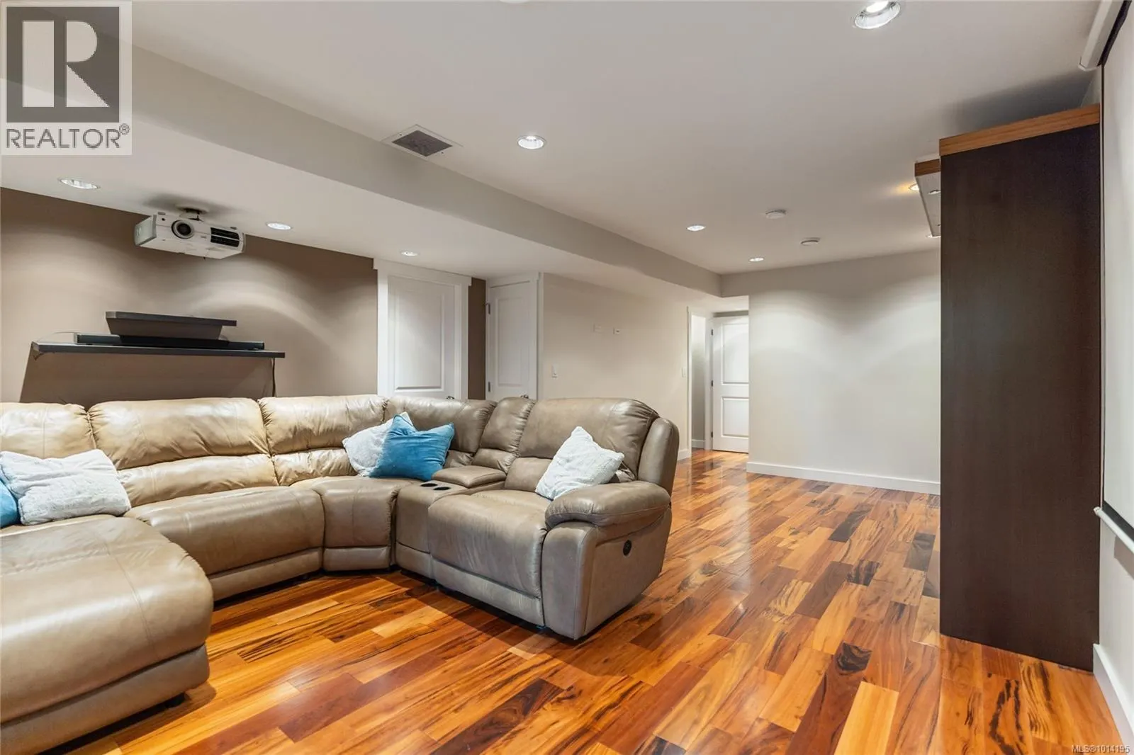3002 Alouette Dr