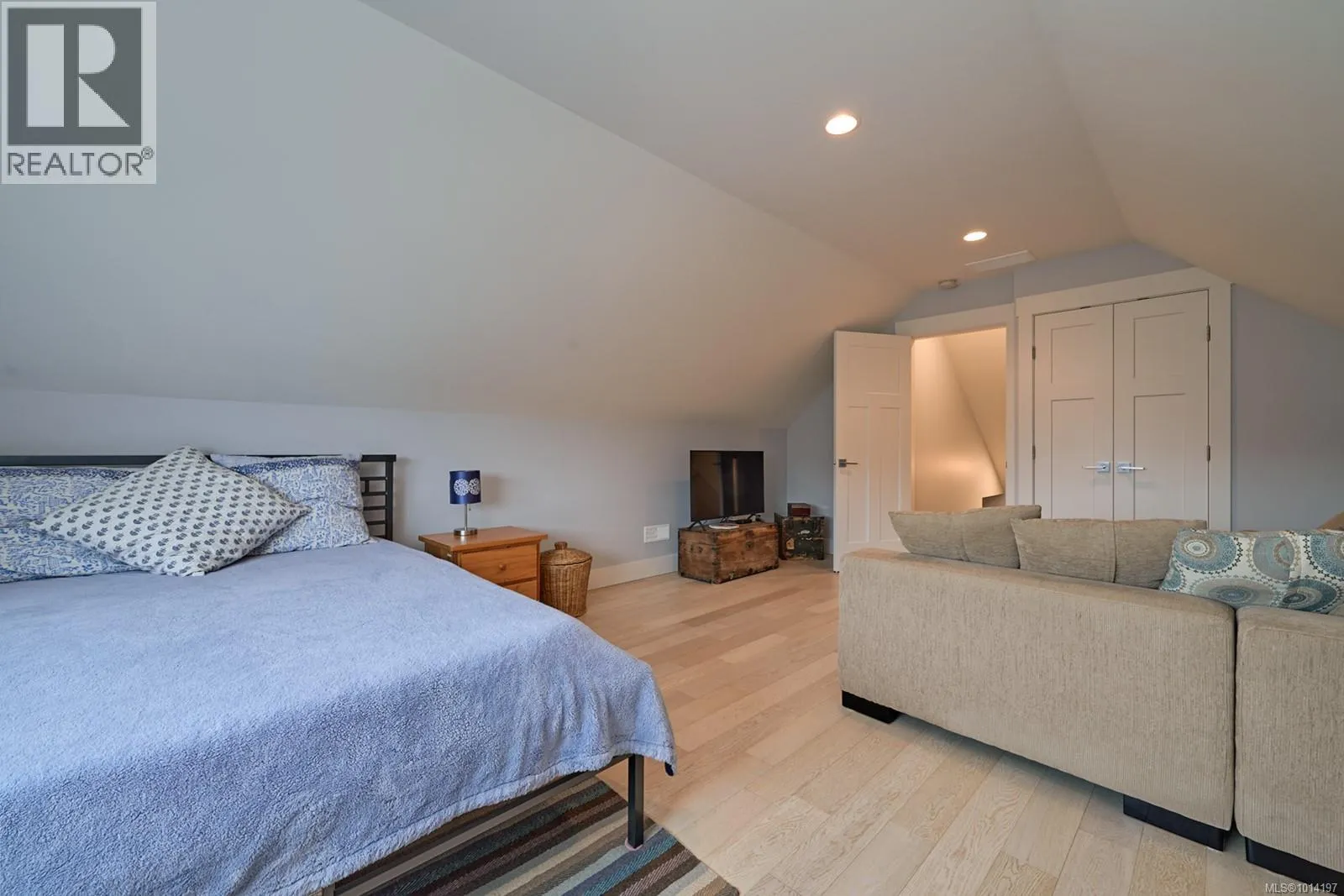 419 RIDGEFIELD Dr