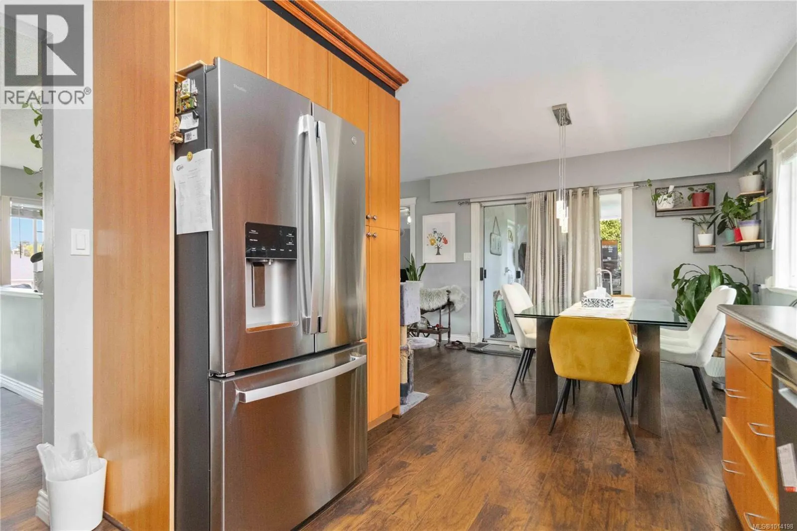 625 Baker St