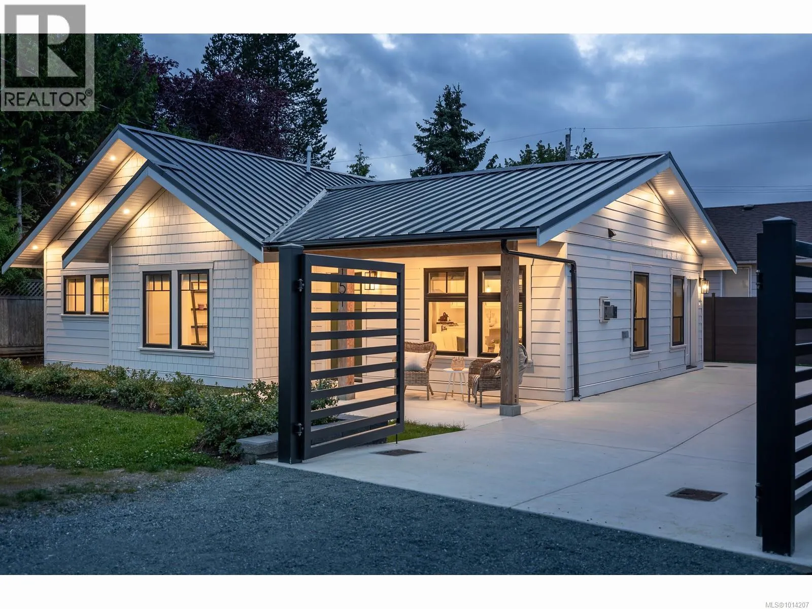 151 Hickey Ave