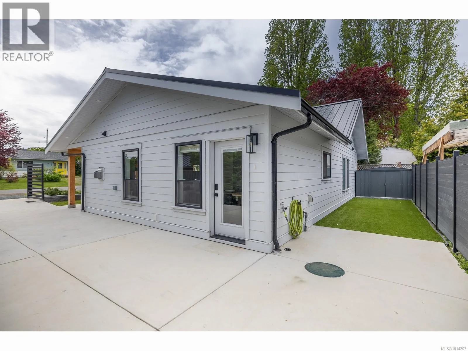 151 Hickey Ave