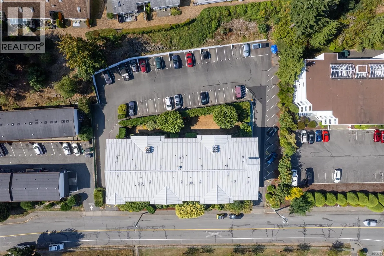 309 9942 Daniel St