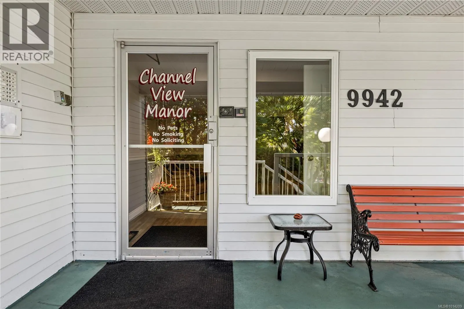 309 9942 Daniel St