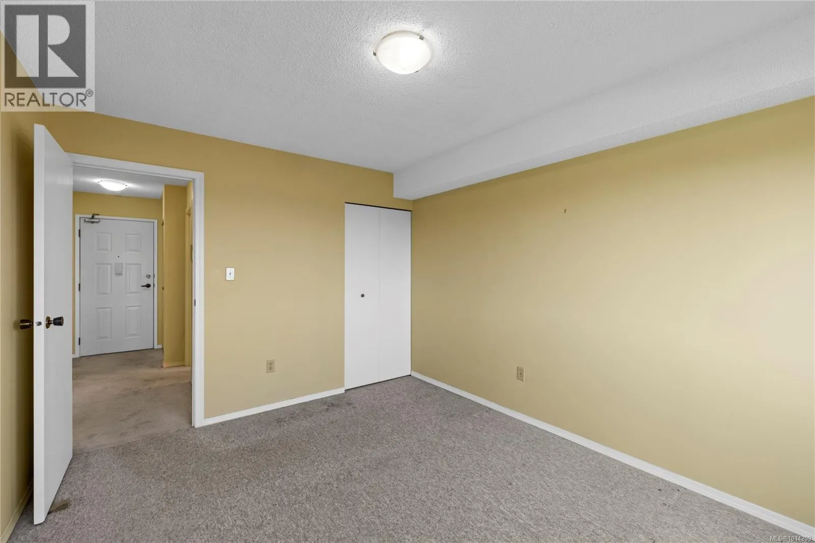 309 9942 Daniel St