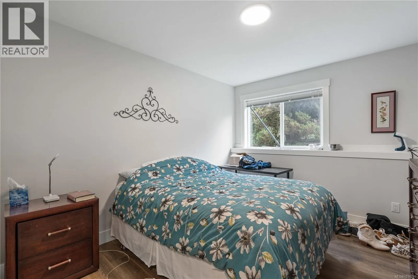 671 Bowen Rd