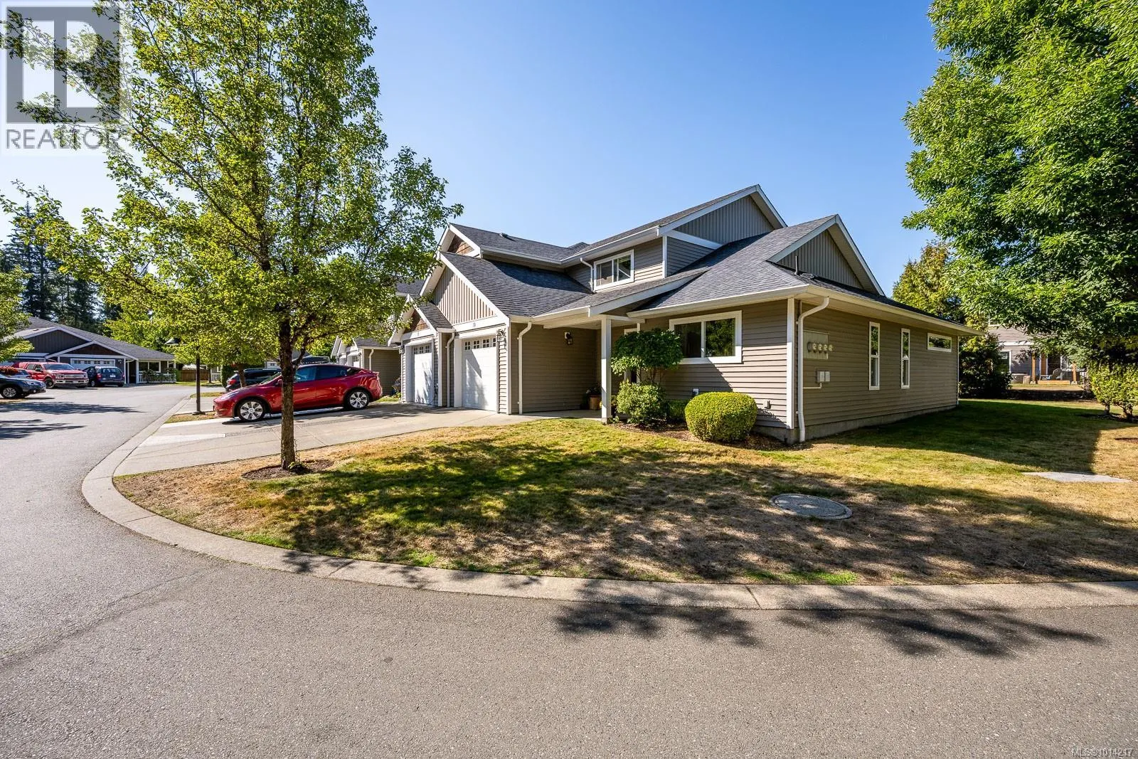 19 3400 Coniston Cres