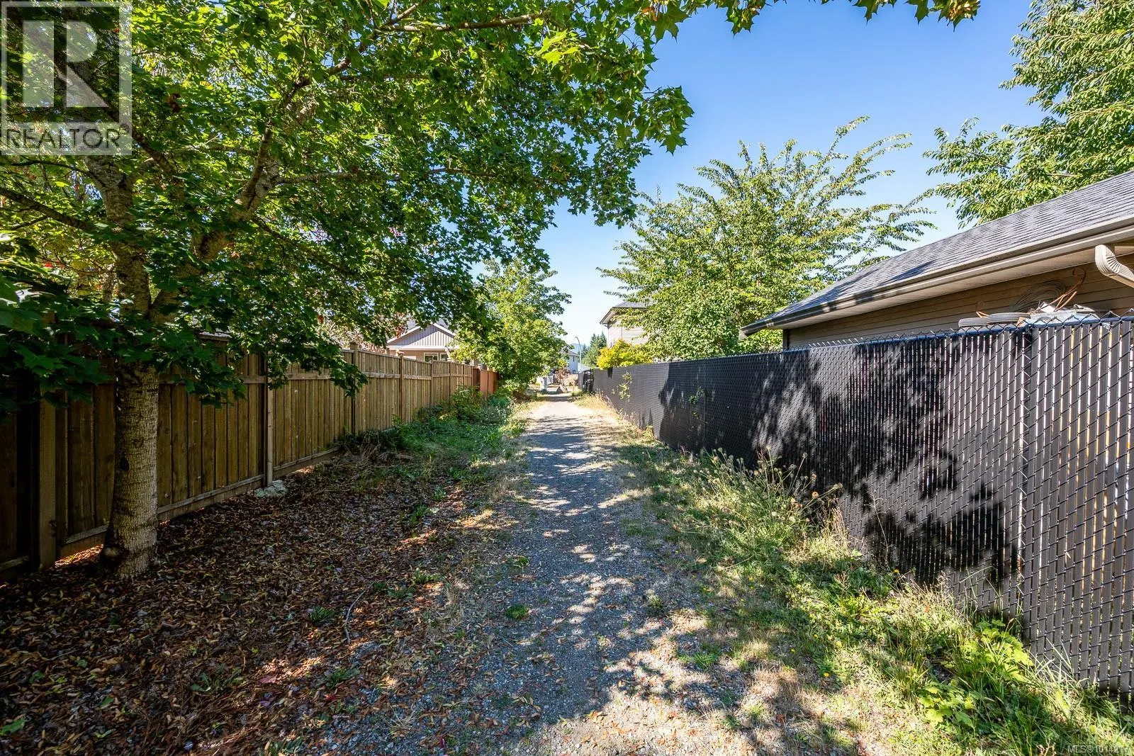 19 3400 Coniston Cres