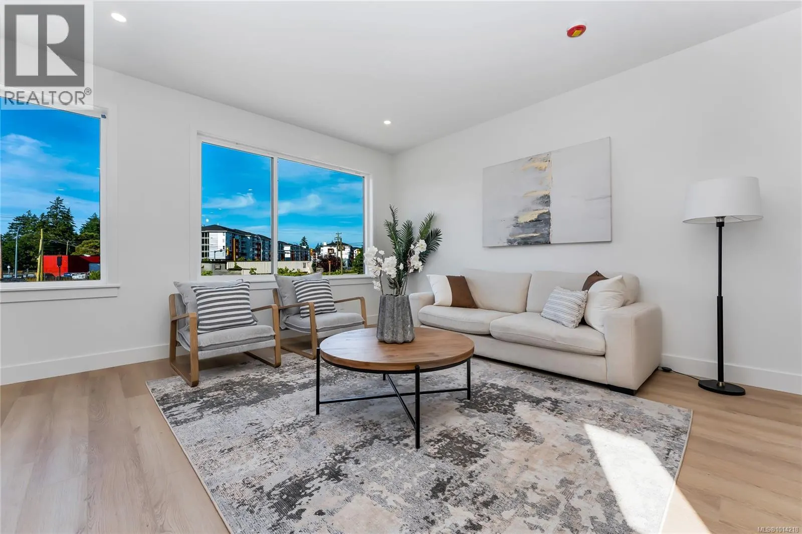 903 Vine Crt