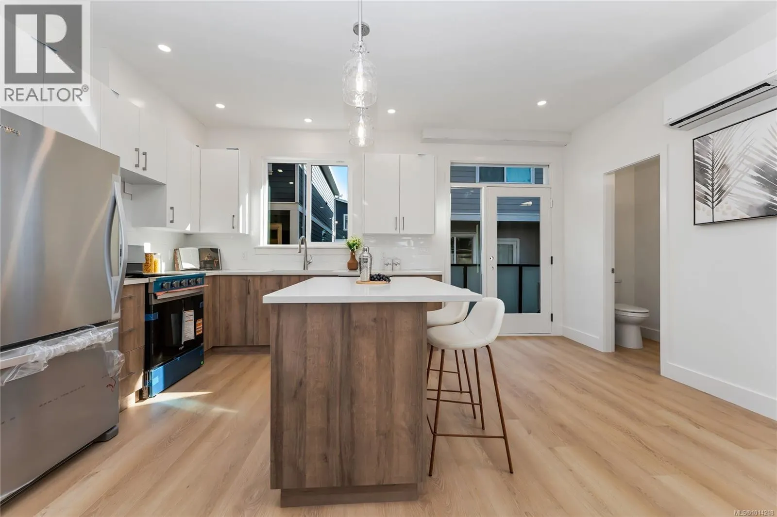 903 Vine Crt