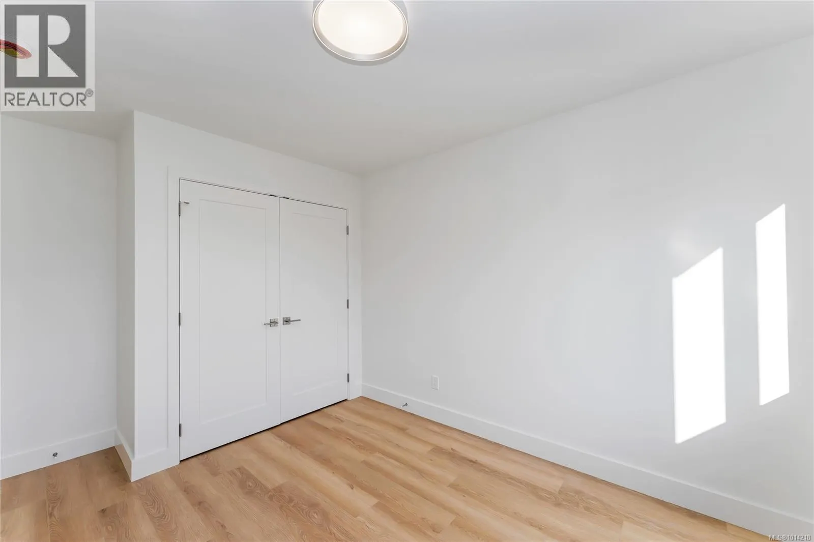 903 Vine Crt