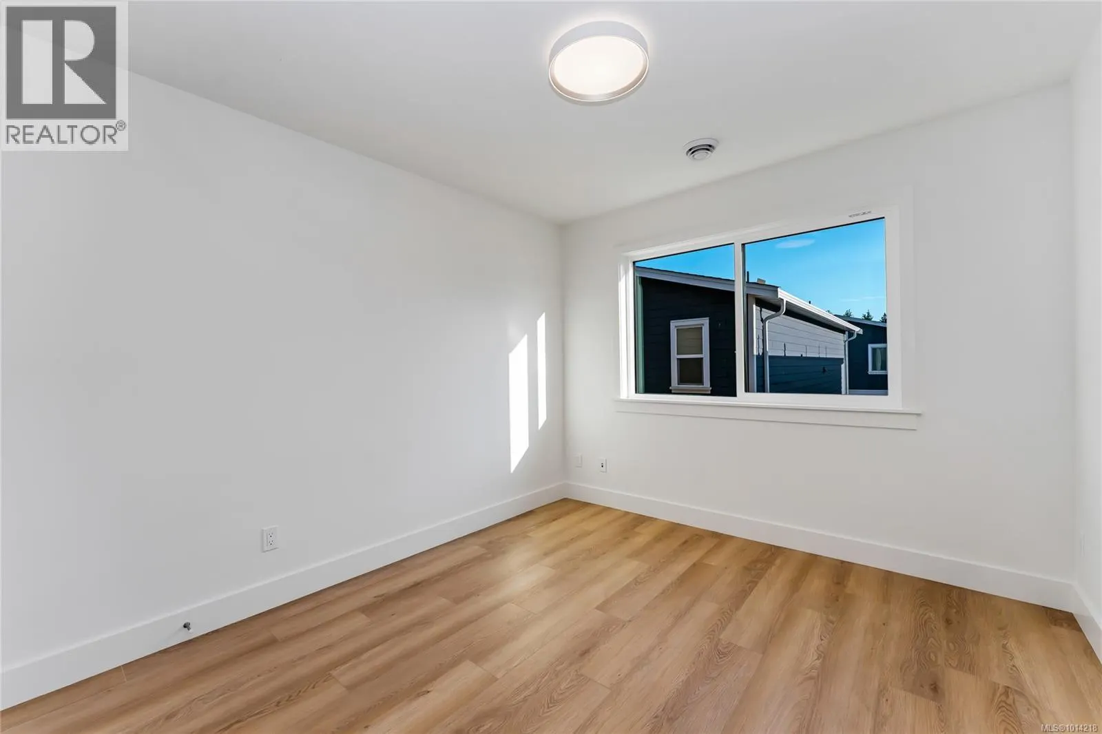 903 Vine Crt