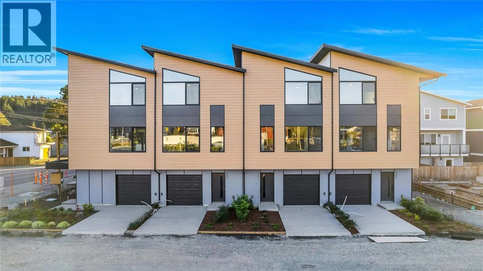 903 Vine Crt