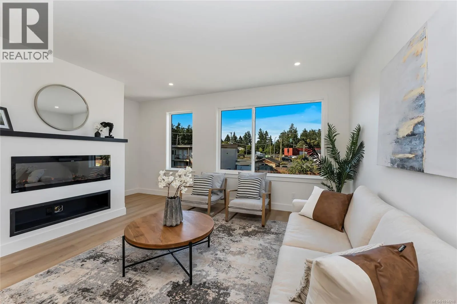 903 Vine Crt