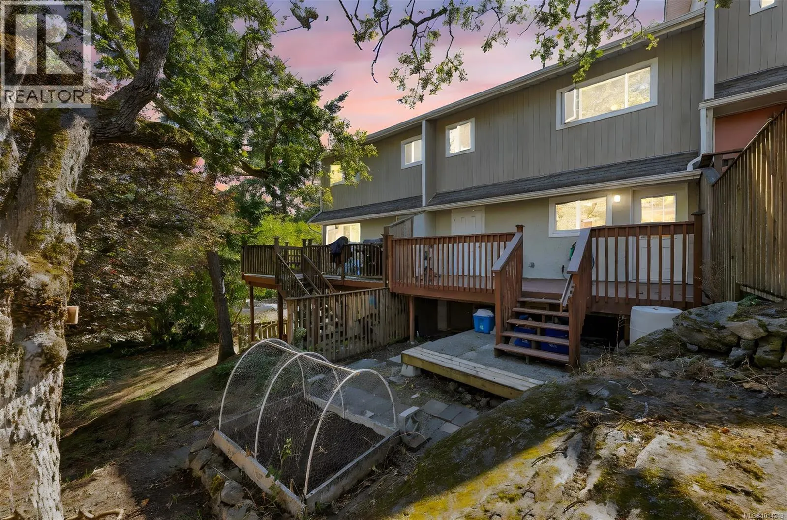 1018 Falmouth Rd