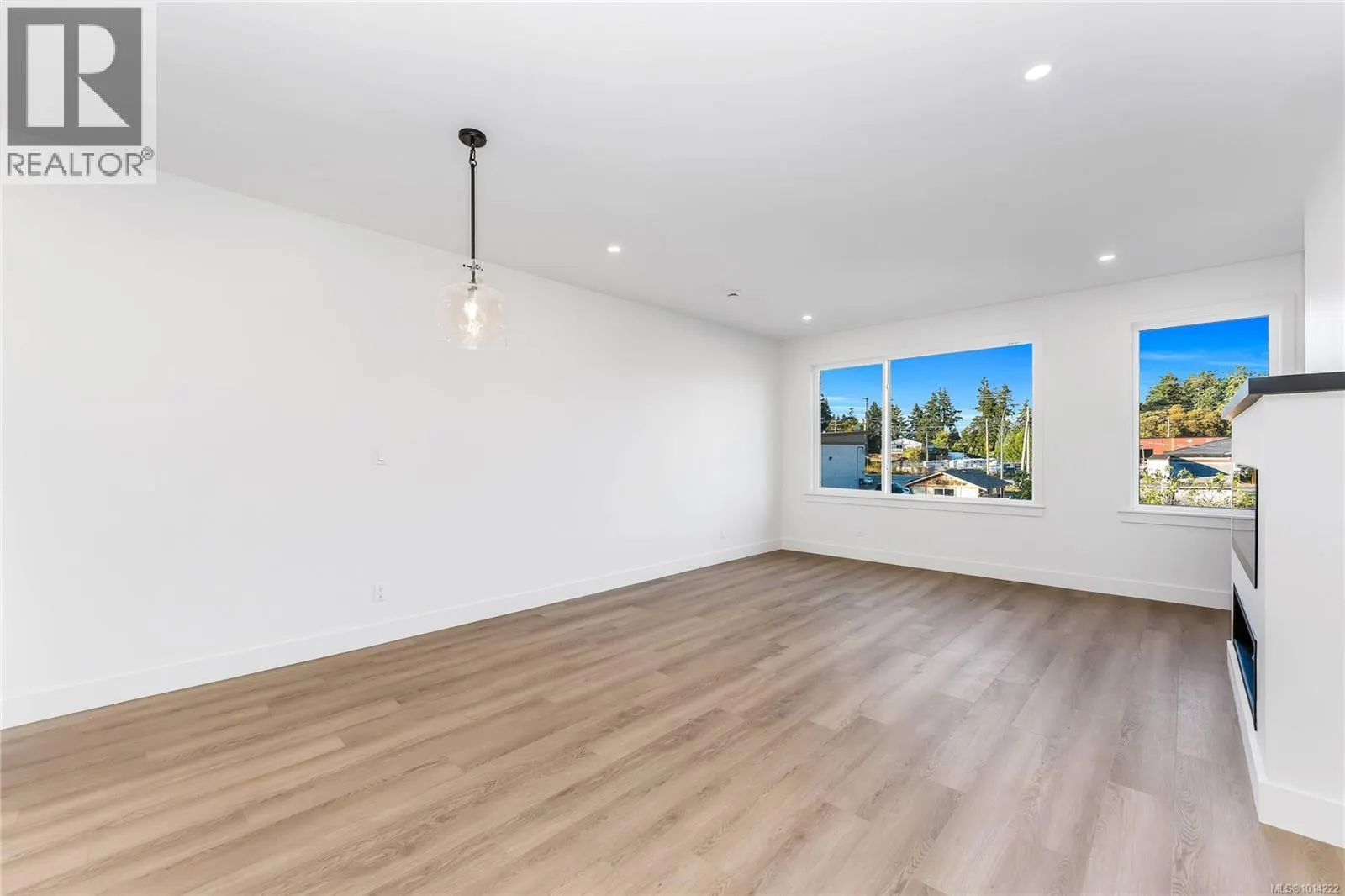 905 Vine Crt