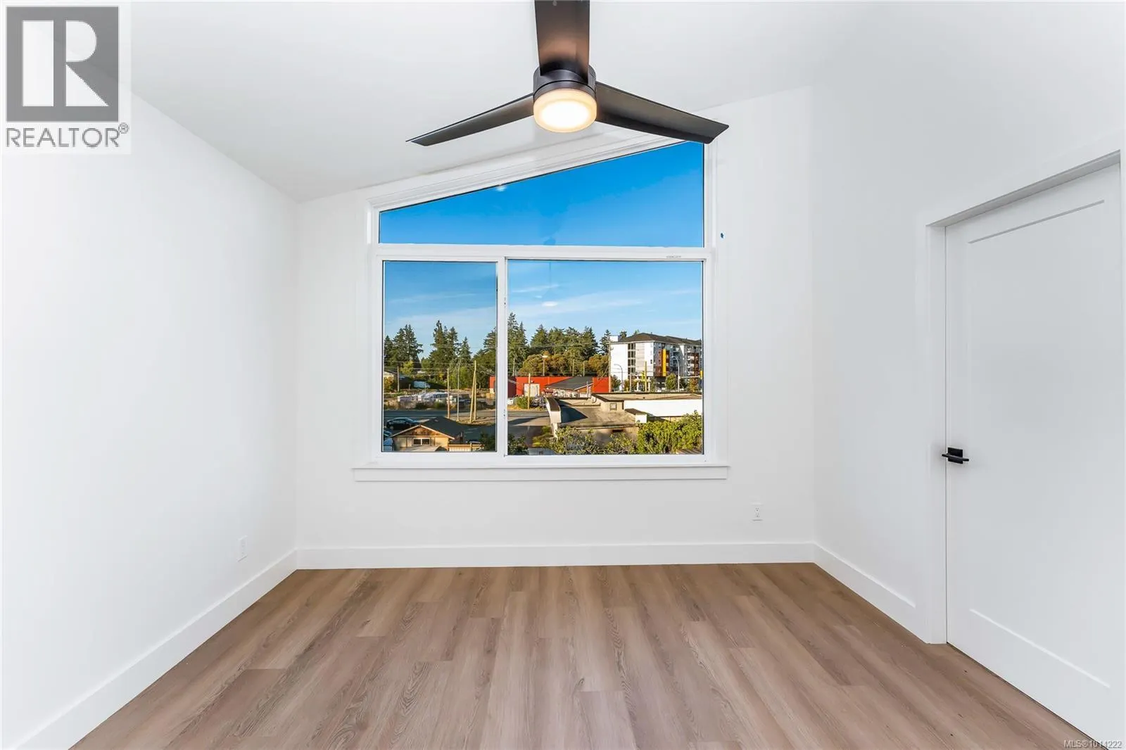 905 Vine Crt
