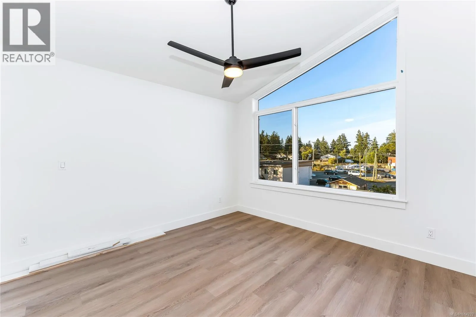 905 Vine Crt
