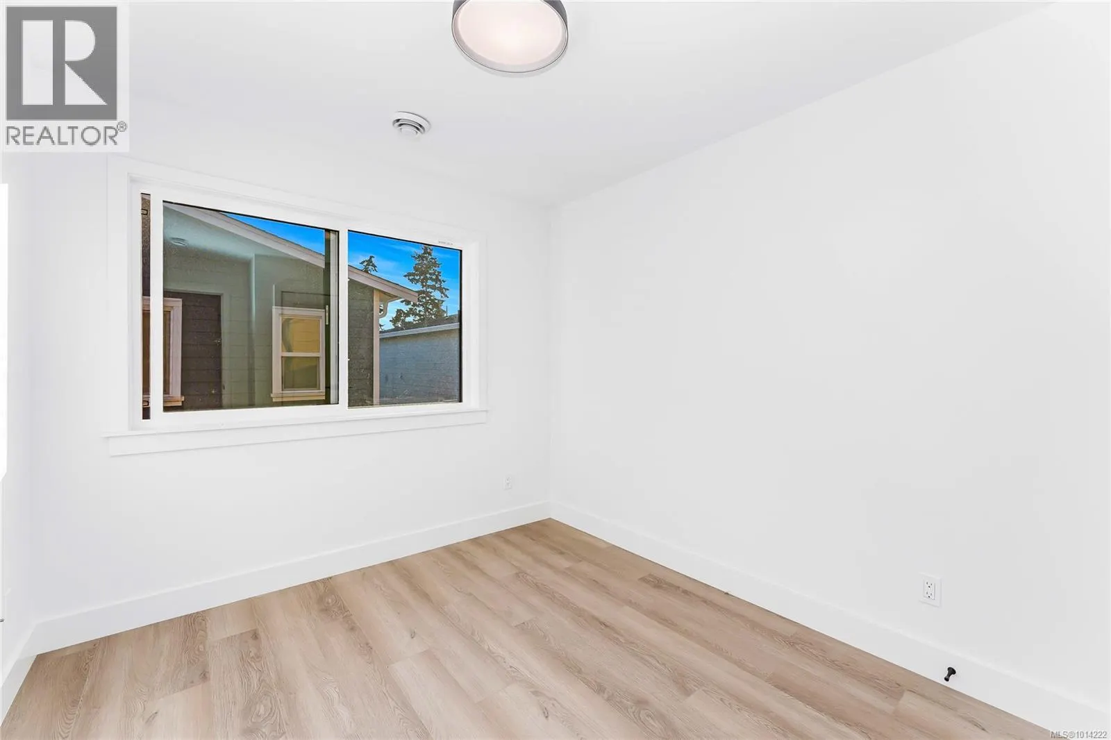 905 Vine Crt