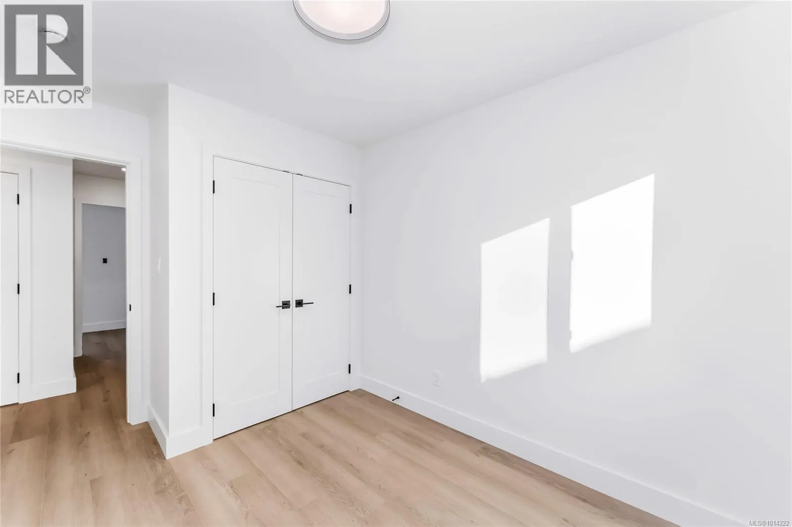 905 Vine Crt