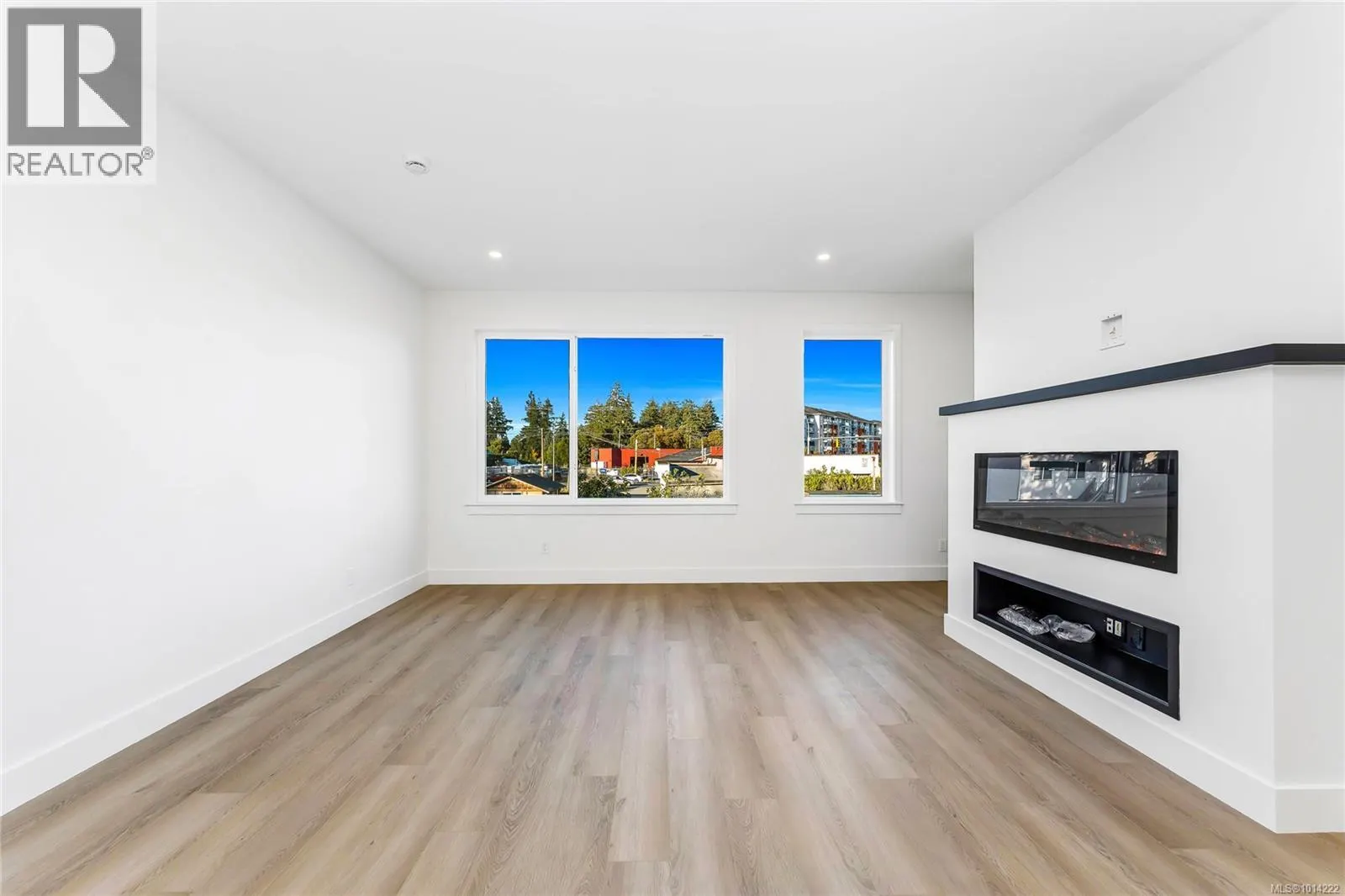 905 Vine Crt