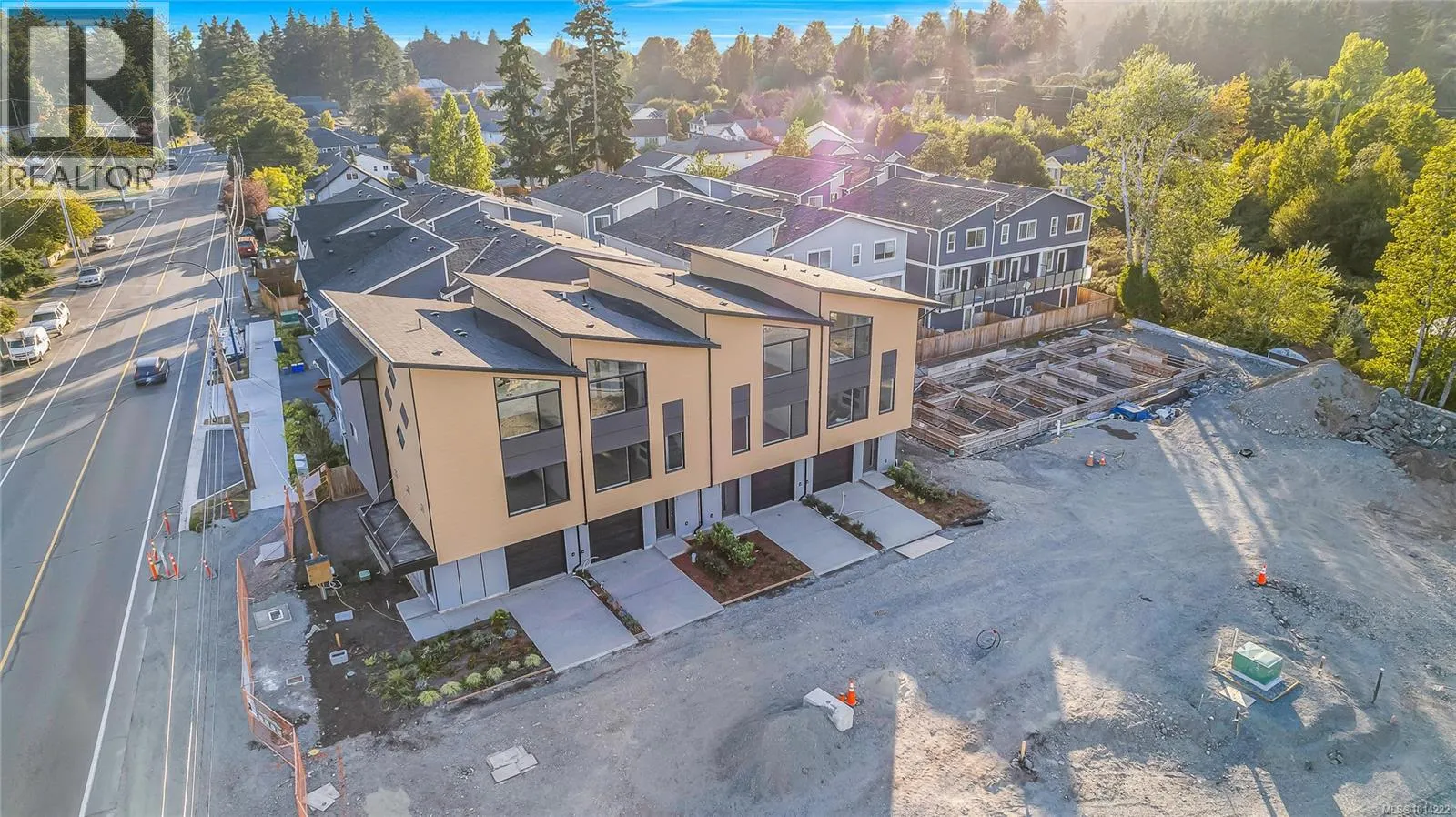 905 Vine Crt