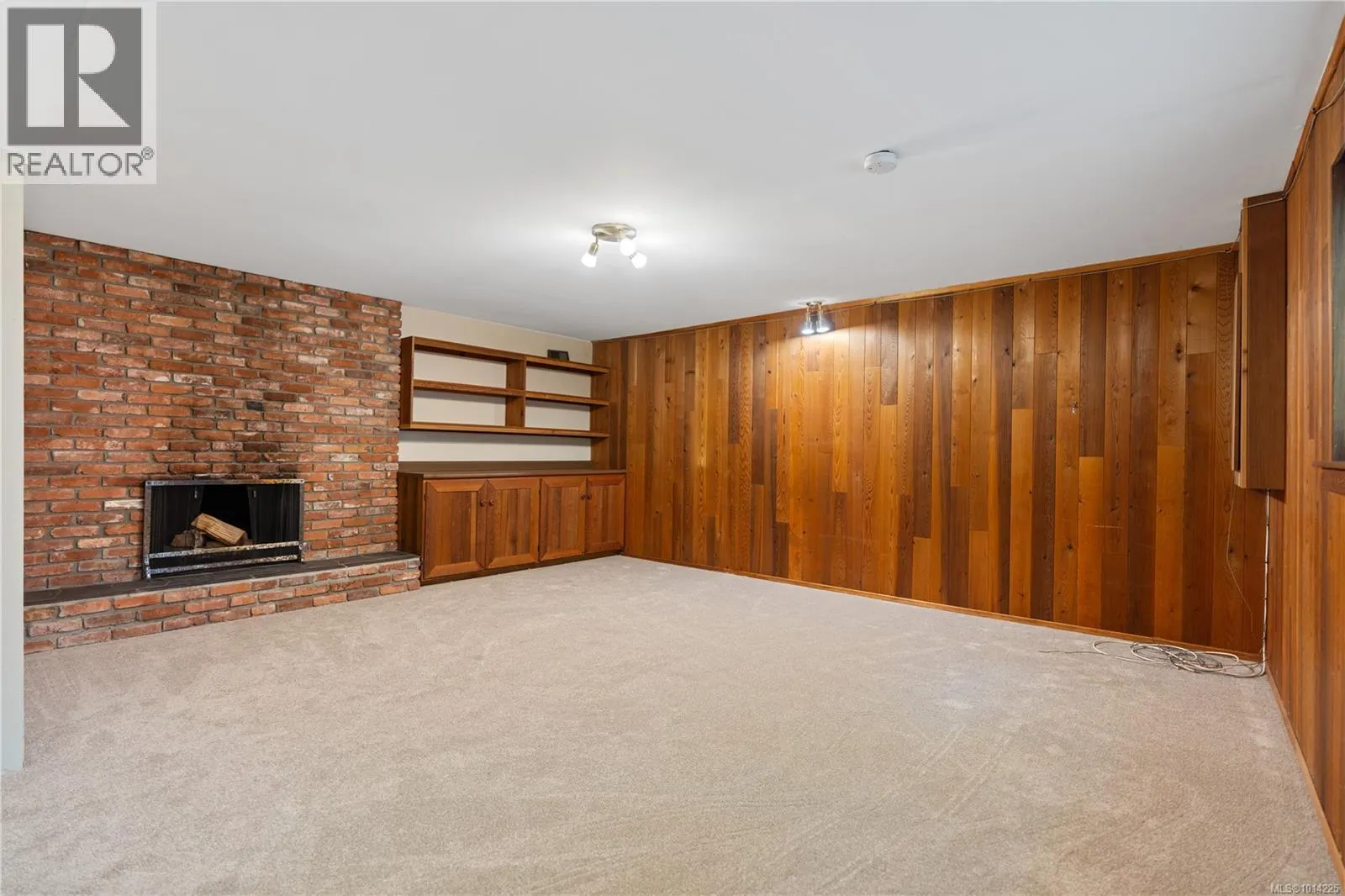 2108 Wenman Dr