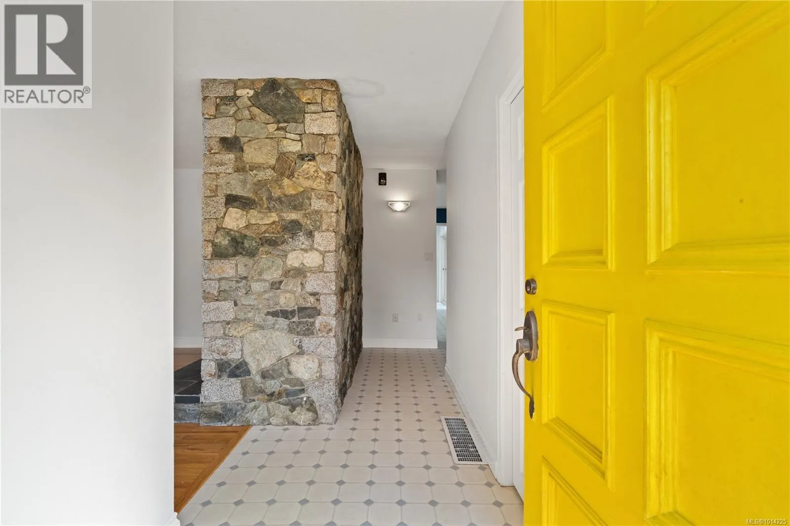 2108 Wenman Dr