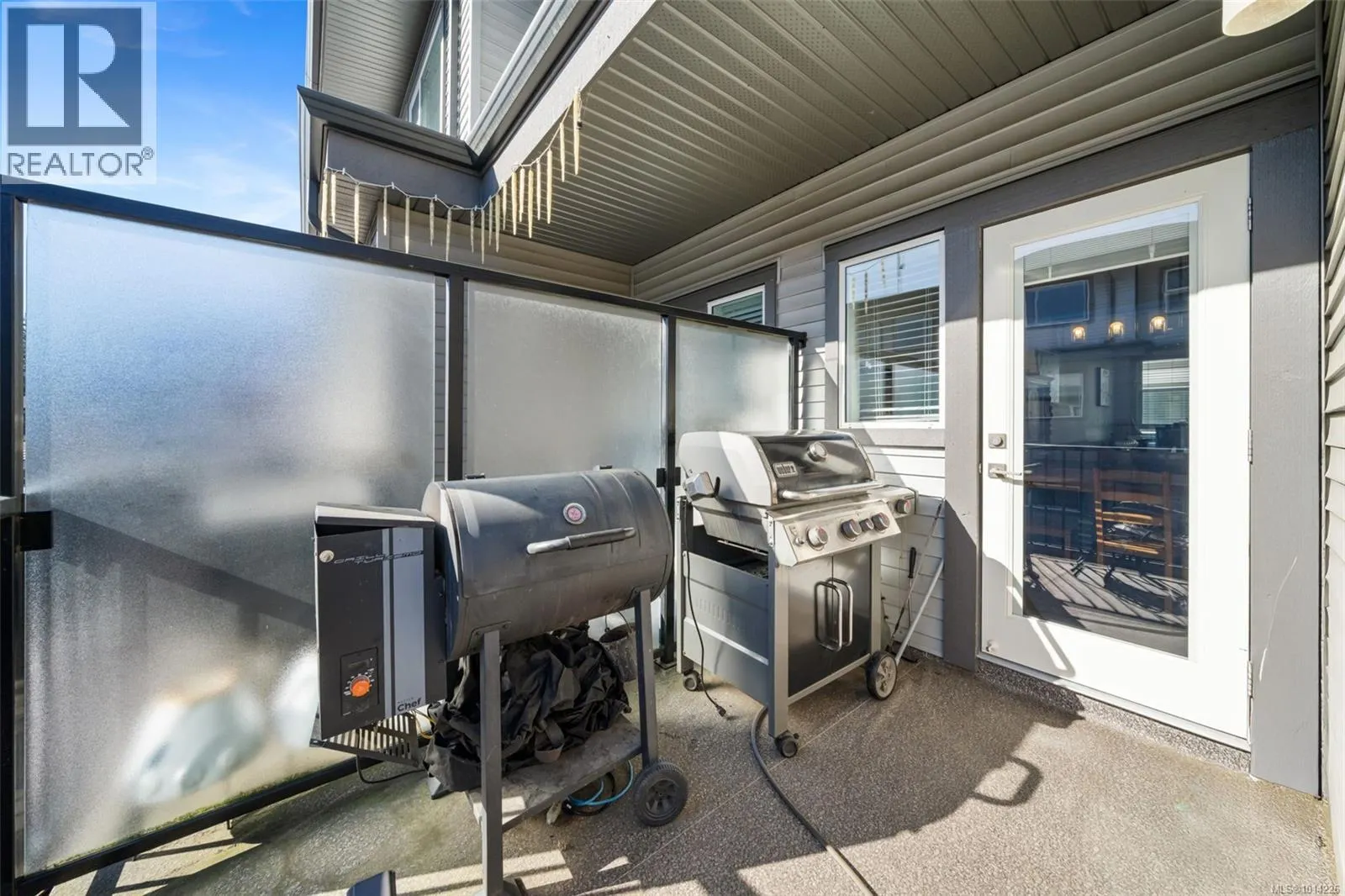 304 3351 Luxton Rd