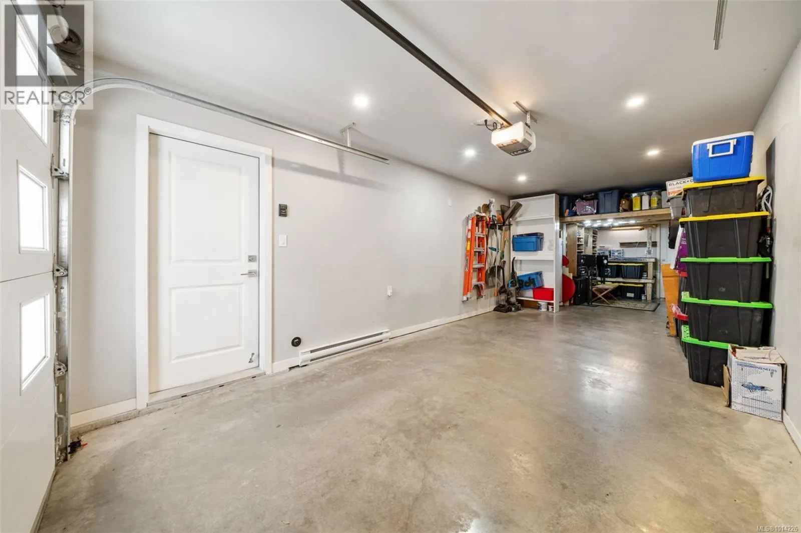 304 3351 Luxton Rd