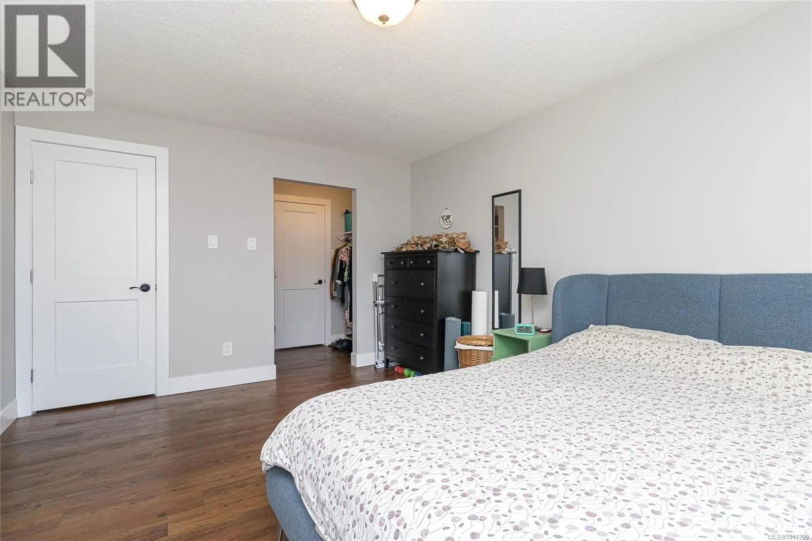 204 1024 Fairfield Rd