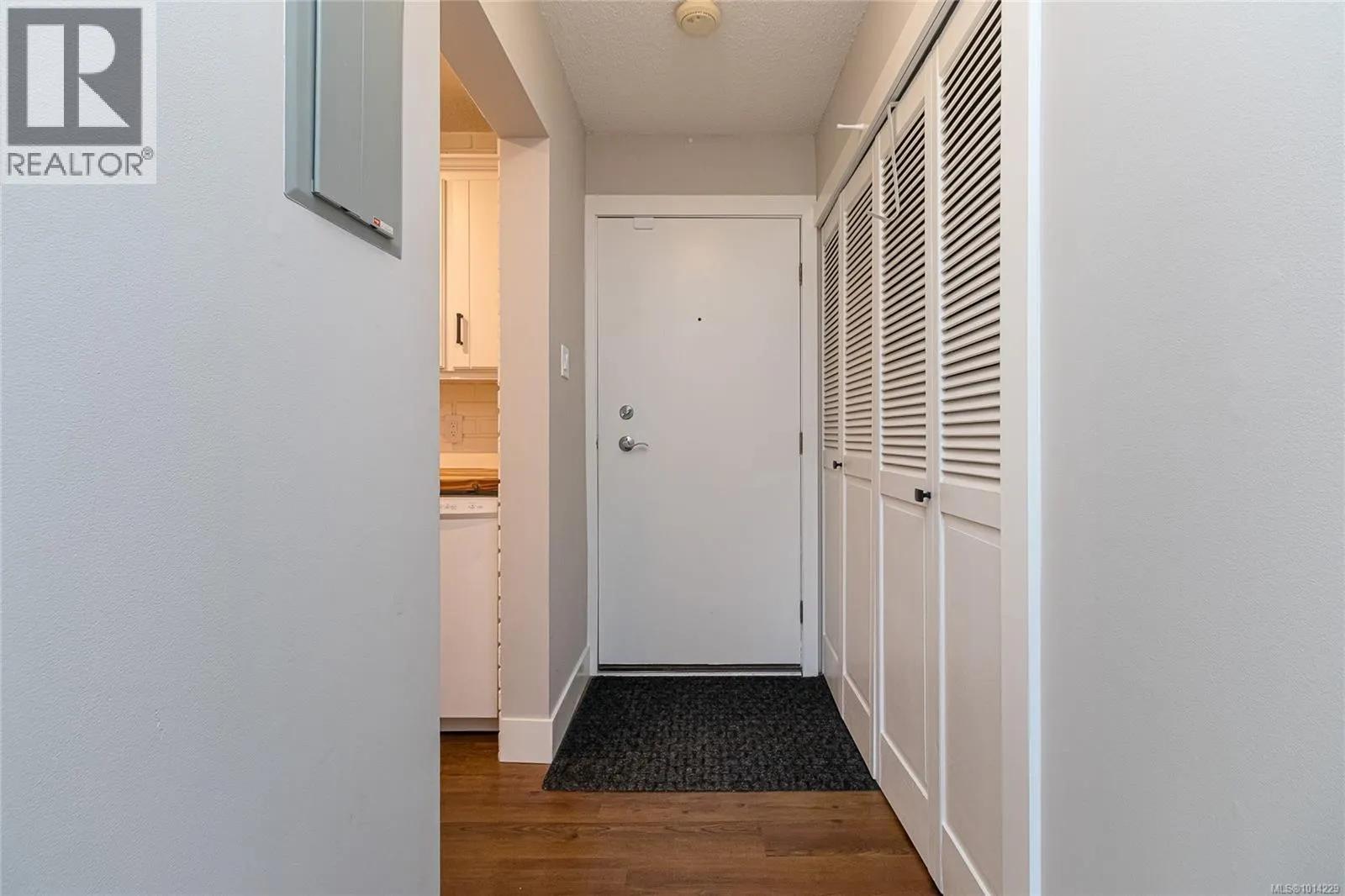 204 1024 Fairfield Rd