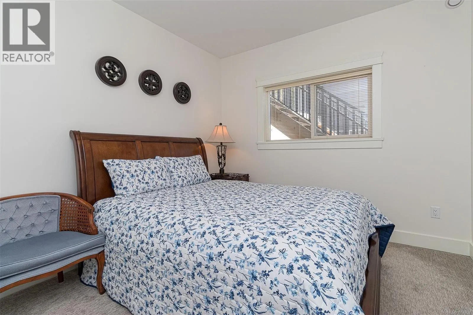 2406 Azurite Cres