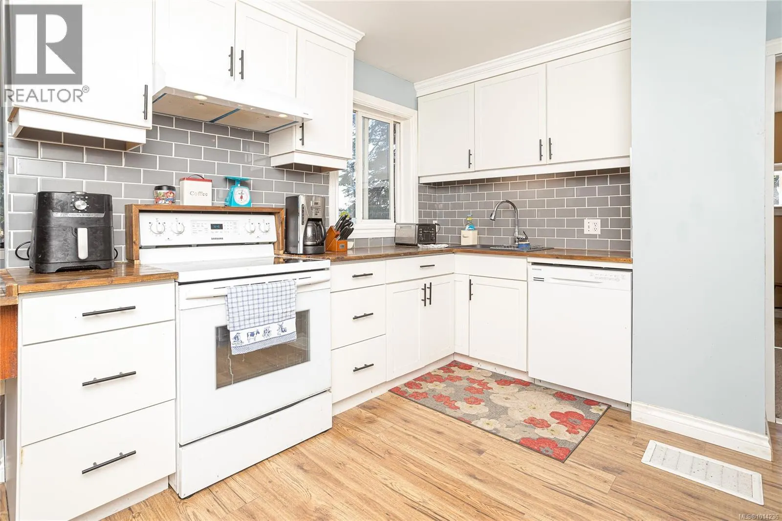 10695 Chemainus Rd