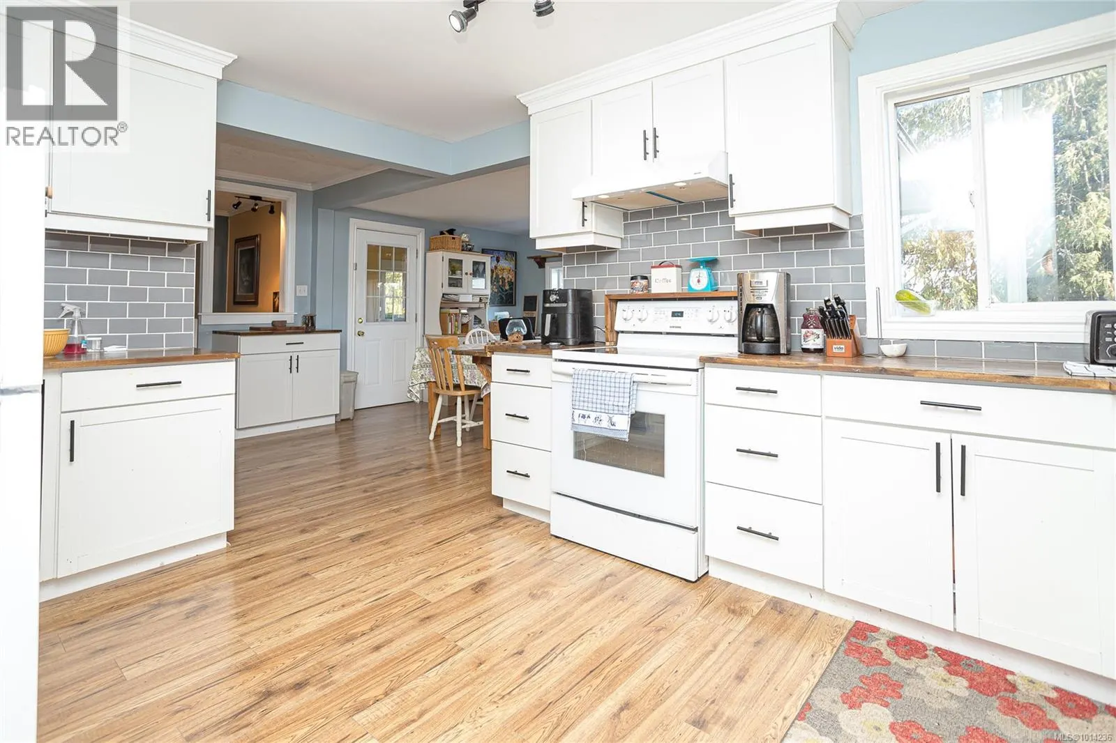 10695 Chemainus Rd