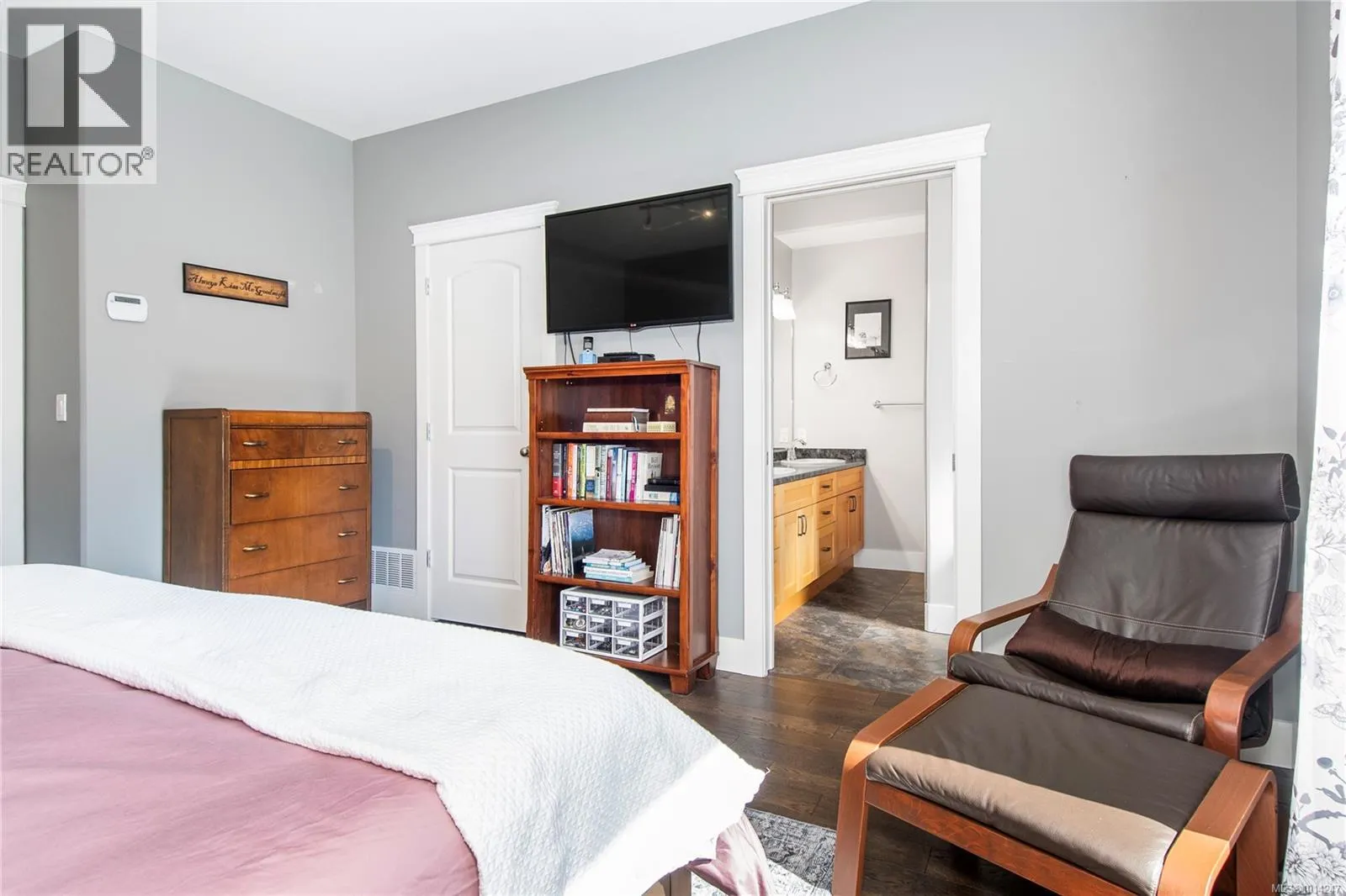 2953 Pacific View Terr