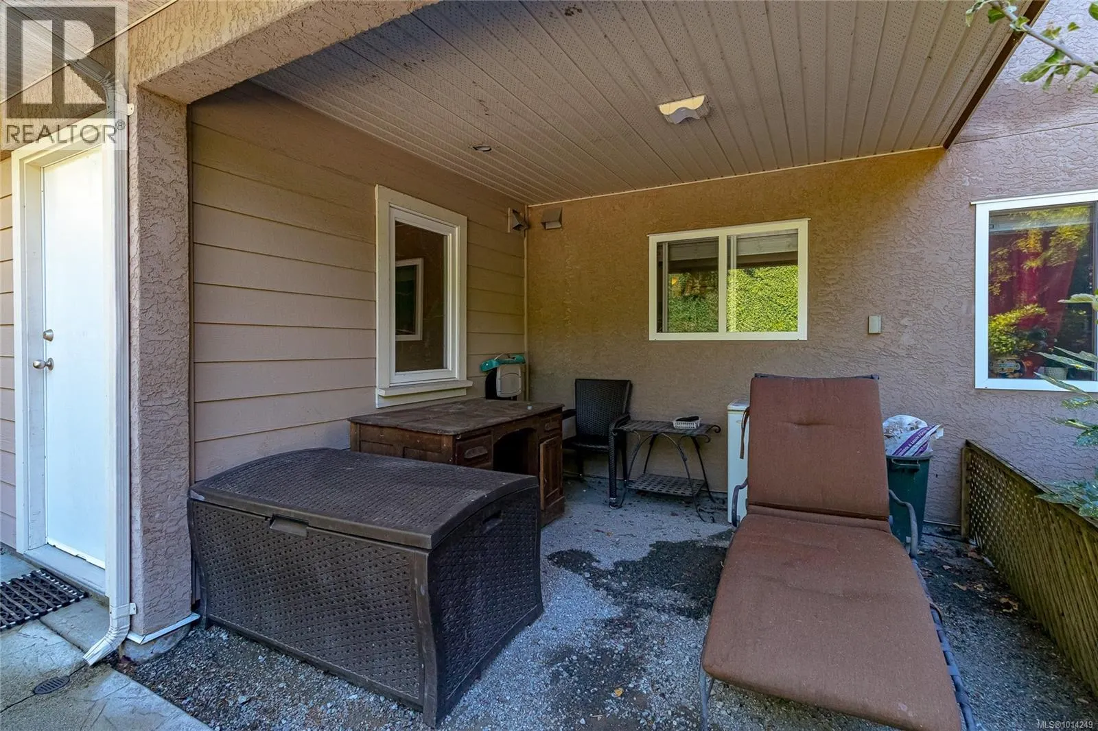 1204 Knockan Pl