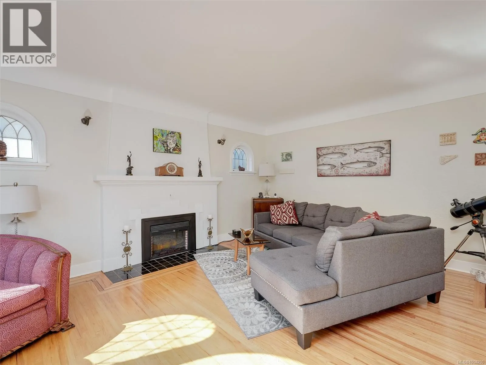 1016 CRAIGDARROCH Rd