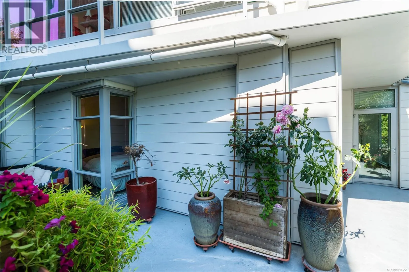 G1 395 Tyee Rd