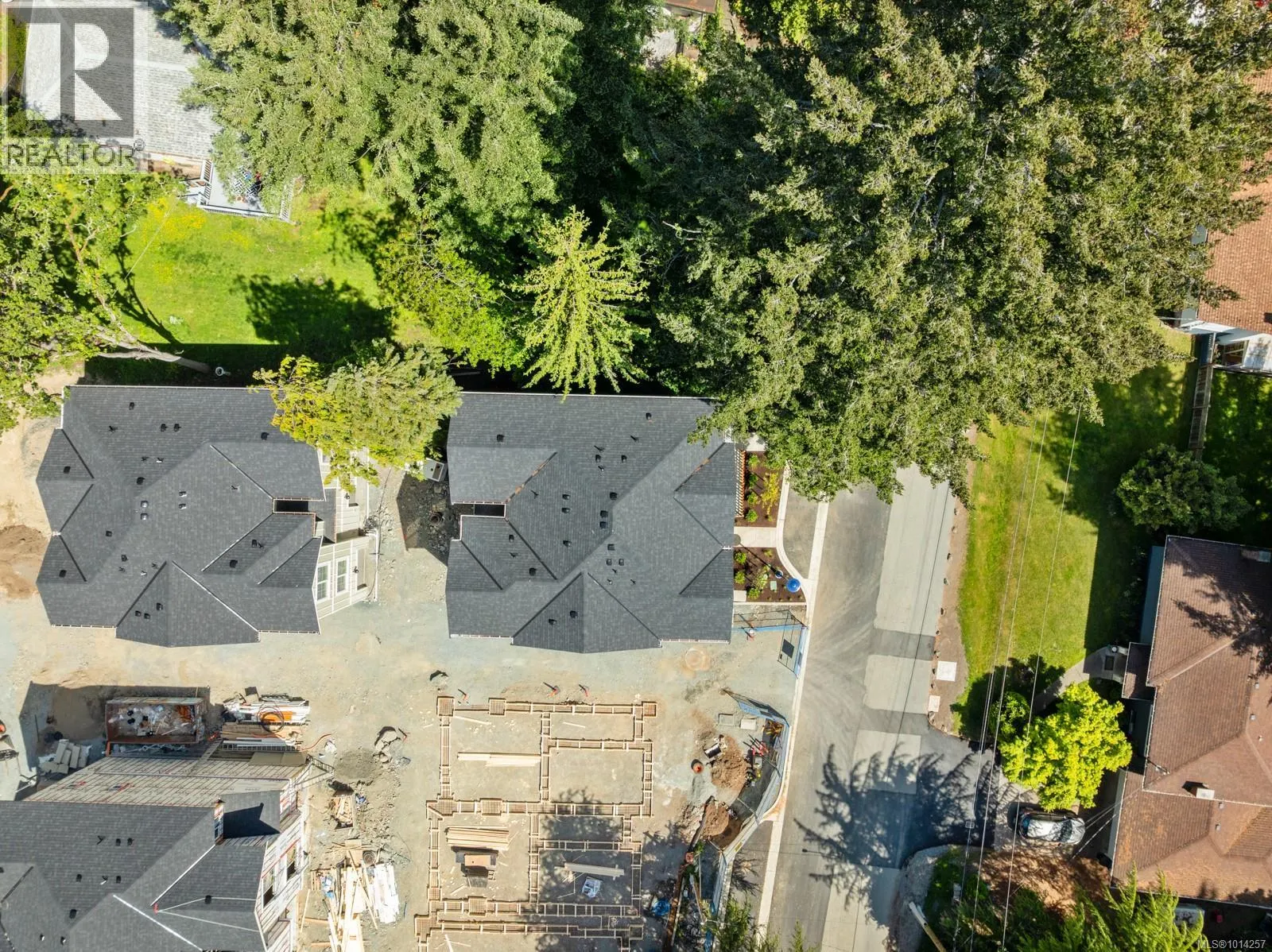 204 2770 Vantilburg Cres