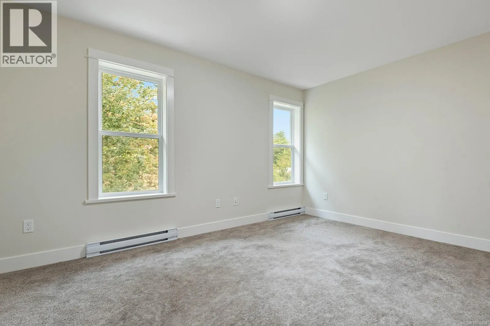 9242 Cottonwood Rd