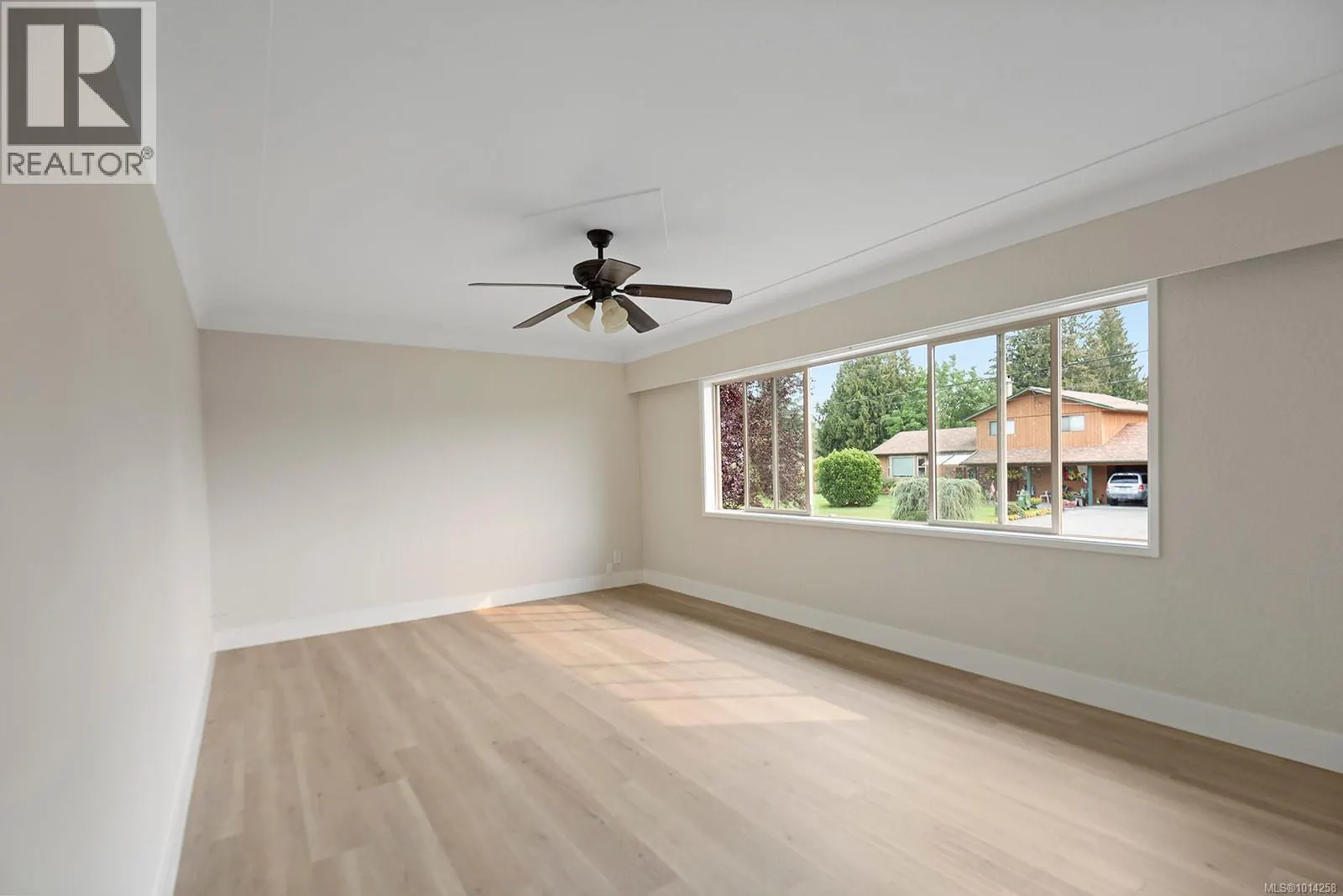9242 Cottonwood Rd