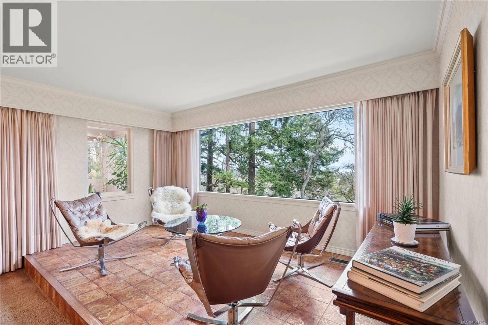 52 Sylvan Lane