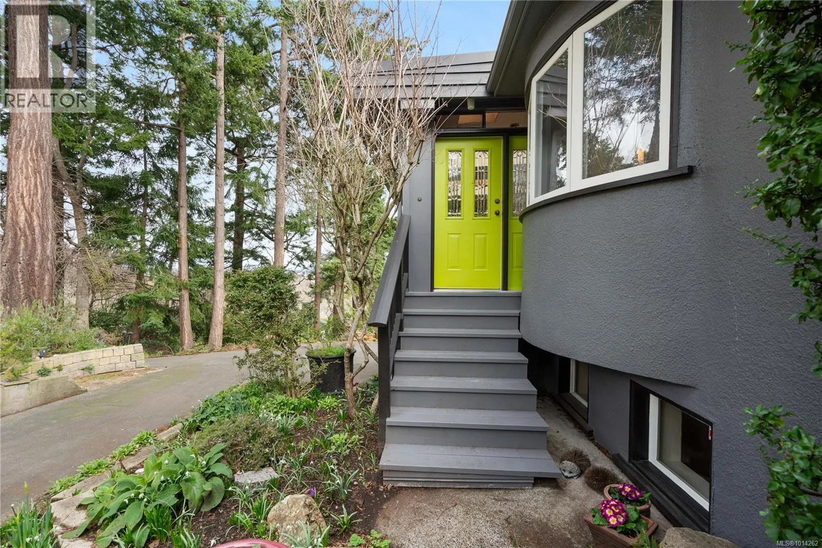 52 Sylvan Lane