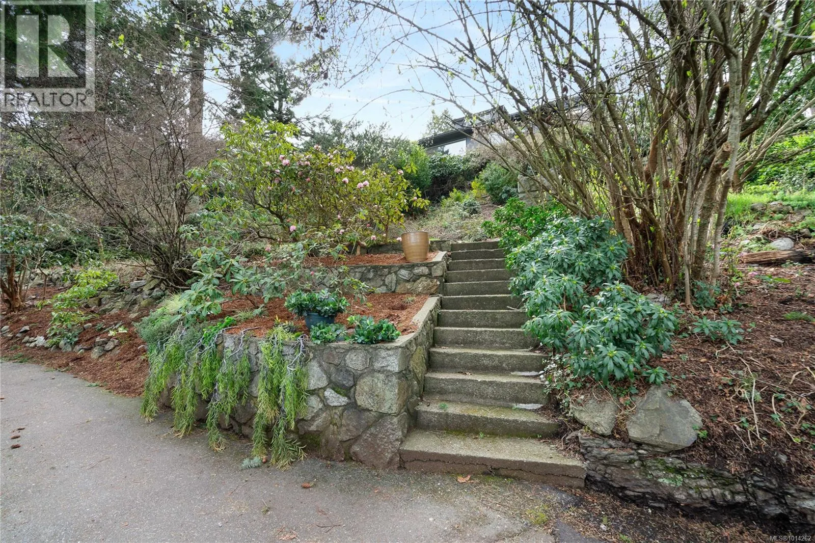 52 Sylvan Lane